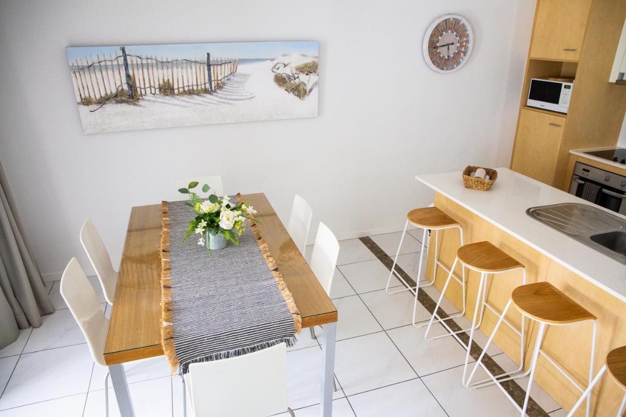 Tropical Getaway In 2 Bedroom Unit In 4 Star Resort Noosaville Extérieur photo